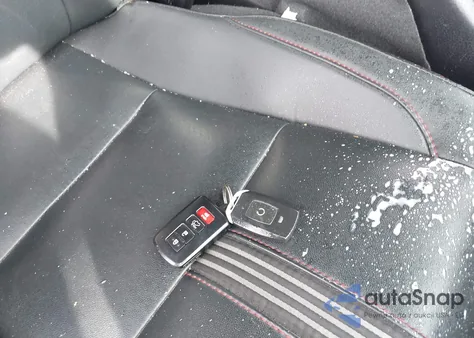 2019 Toyota Highlander Se из США, поврежденный, VIN 5TDJZRFH0KS599817